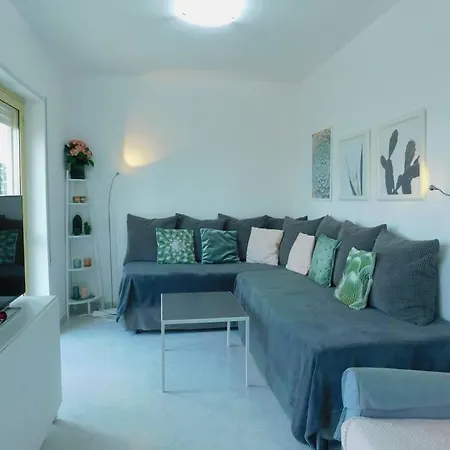Piekny Apartament Z Basenem * Pizzo (Calabria)